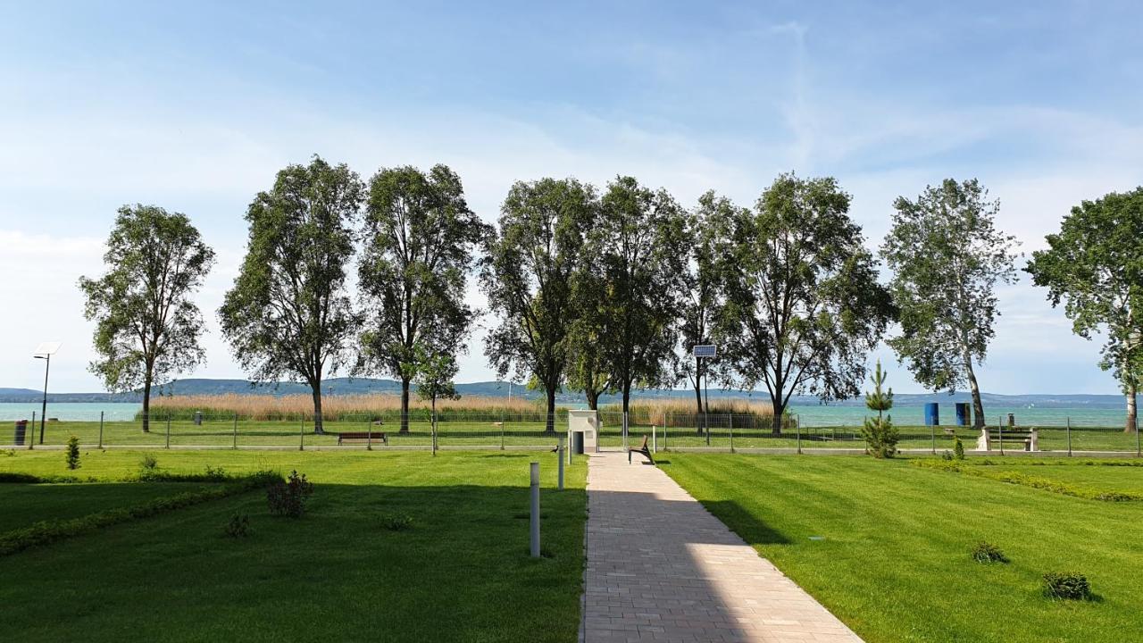 בלטונללה Lelle Resort B20 מראה חיצוני תמונה