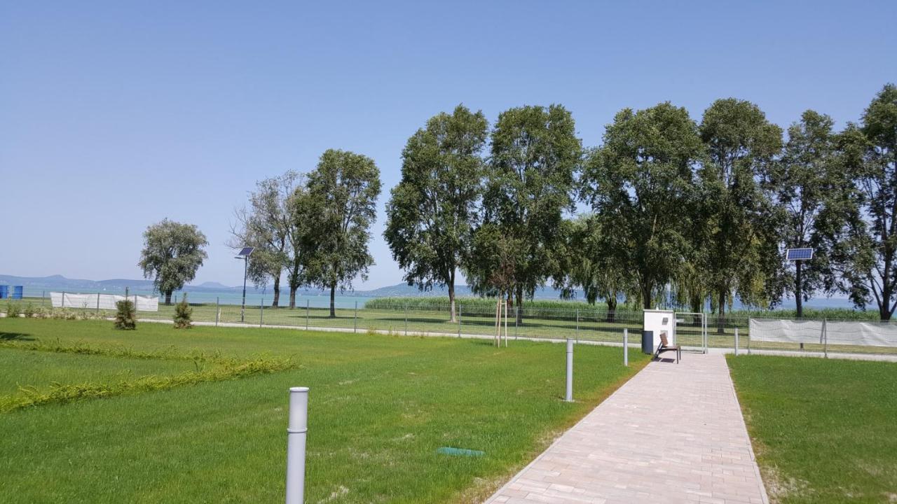 בלטונללה Lelle Resort B20 מראה חיצוני תמונה